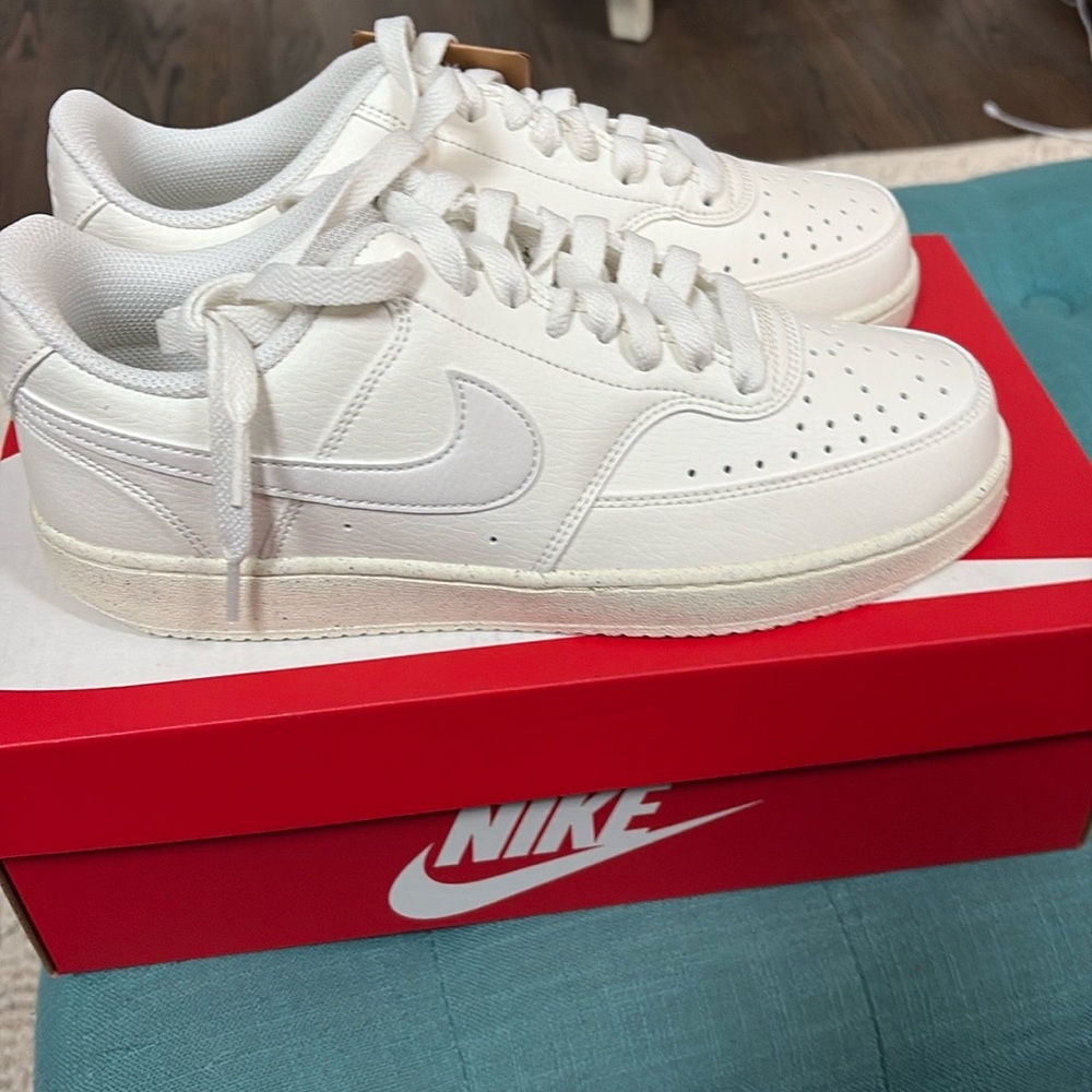 Nike Women’s White Sneakers size 9.5-New!